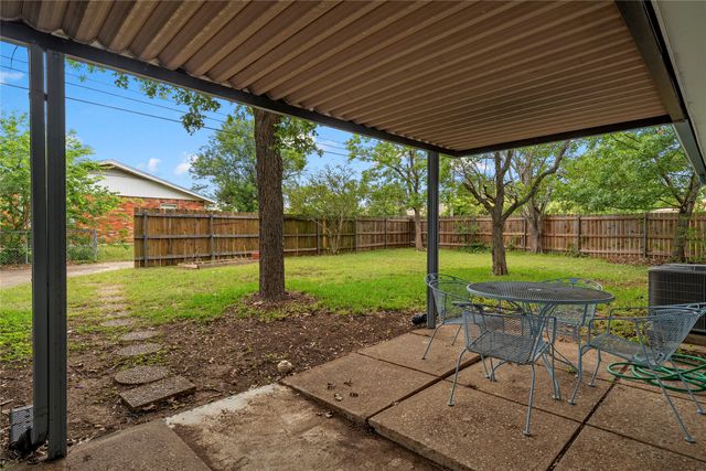 7440 Brentwood Circle, Woodway, TX 76712