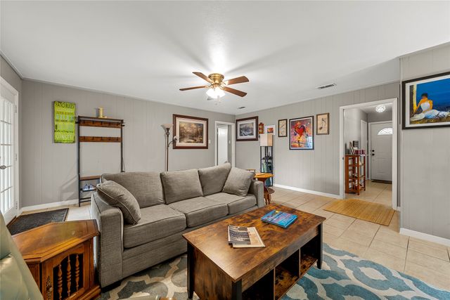 7440 Brentwood Circle, Woodway, TX 76712