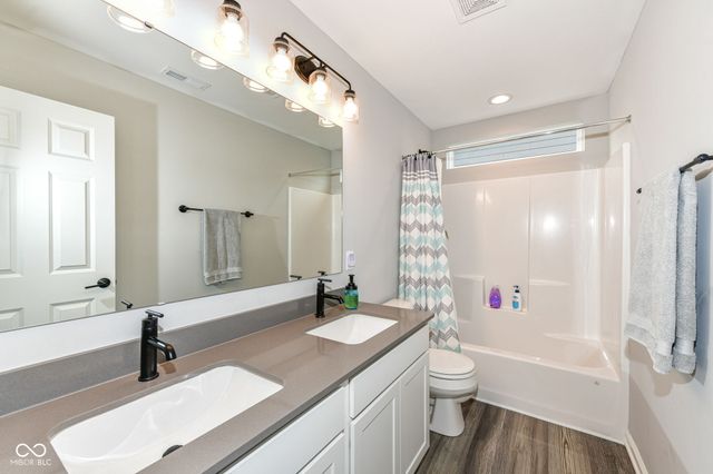 12458 Reclaimed Drive, Noblesville, IN 46060