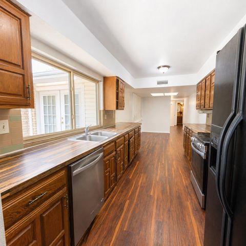 6703 Forestview Drive, Arlington, TX 76016