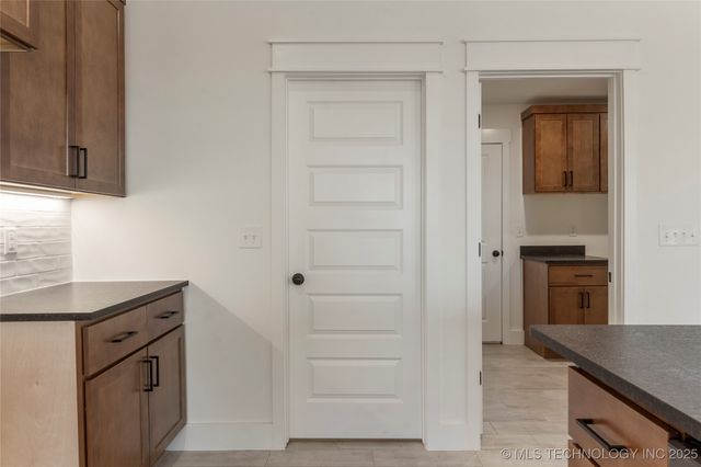 6104 N 27th Street, Broken Arrow, OK 74014