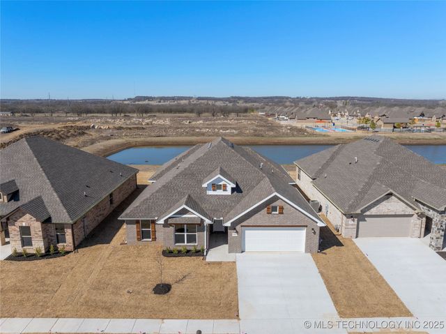 6104 N 27th Street, Broken Arrow, OK 74014