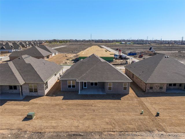 6104 N 27th Street, Broken Arrow, OK 74014