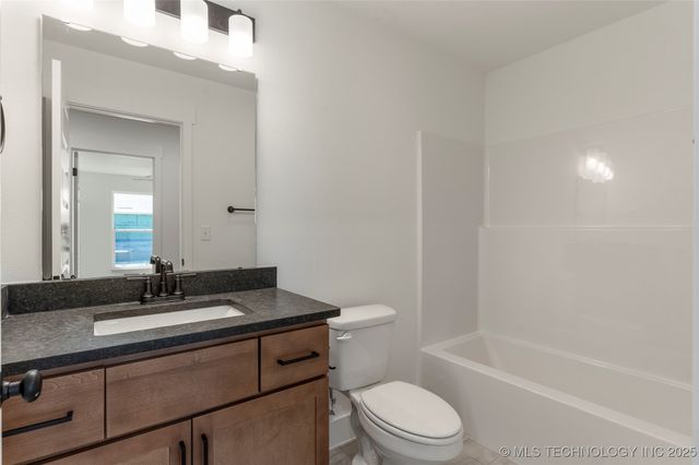 6104 N 27th Street, Broken Arrow, OK 74014