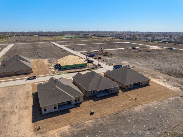 6104 N 27th Street, Broken Arrow, OK 74014