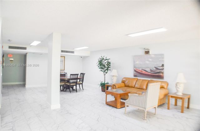 733 SE 1st Way 206, Deerfield Beach, FL 33441