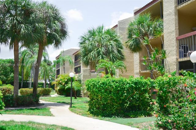 733 SE 1st Way 206, Deerfield Beach, FL 33441