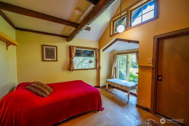 4160 Mud Bay Road, Lopez Island, WA 98261
