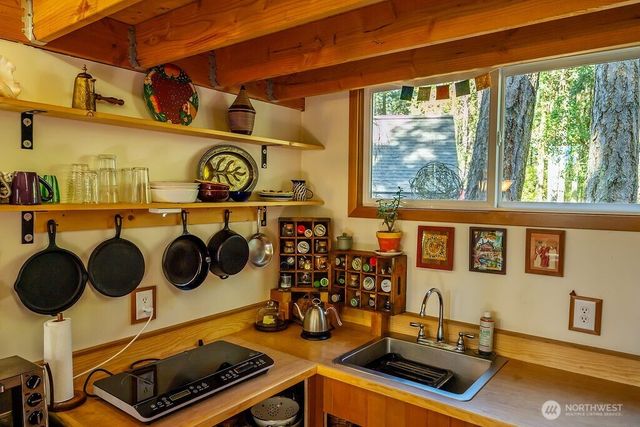 4160 Mud Bay Road, Lopez Island, WA 98261
