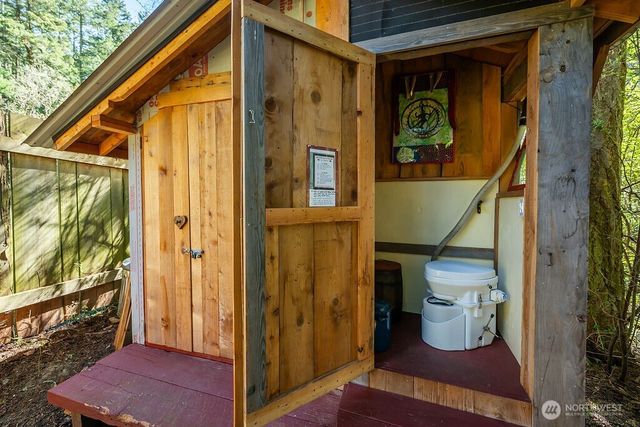 4160 Mud Bay Road, Lopez Island, WA 98261