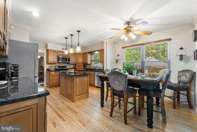 14 PATRICK HENRY DR, Marlton, NJ 08053