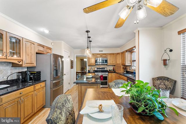 14 PATRICK HENRY DR, Marlton, NJ 08053
