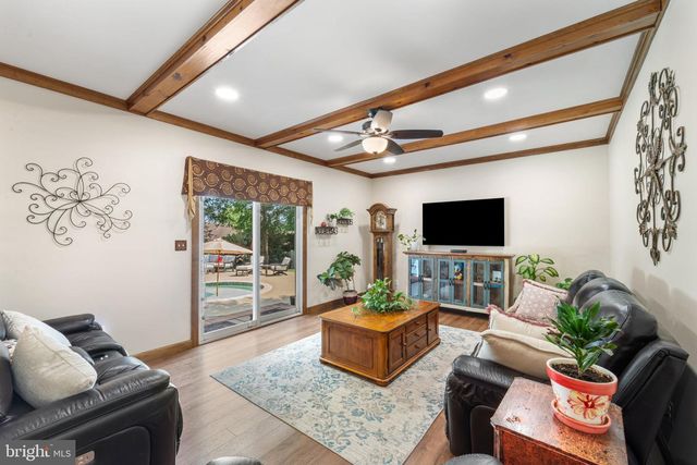 14 PATRICK HENRY DR, Marlton, NJ 08053