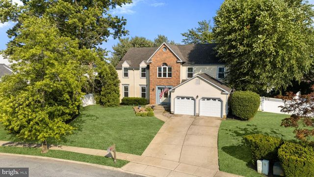 14 PATRICK HENRY DR, Marlton, NJ 08053