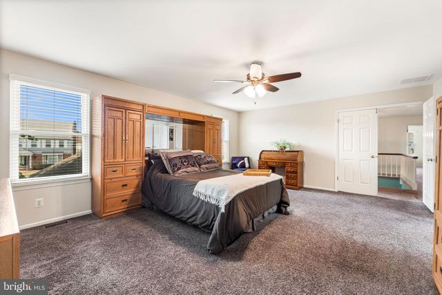 14 PATRICK HENRY DR, Marlton, NJ 08053