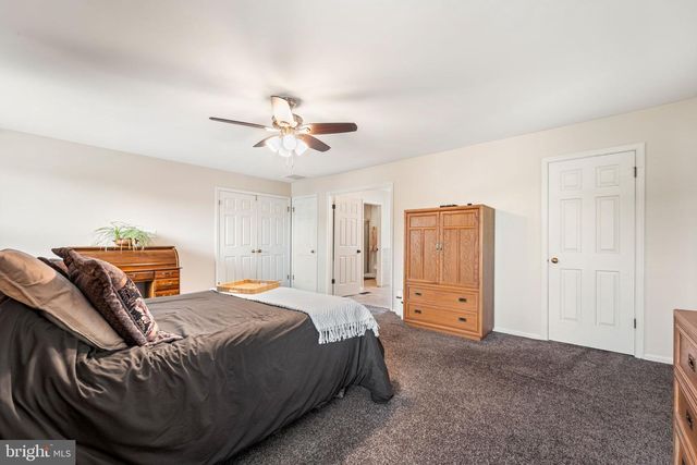 14 PATRICK HENRY DR, Marlton, NJ 08053