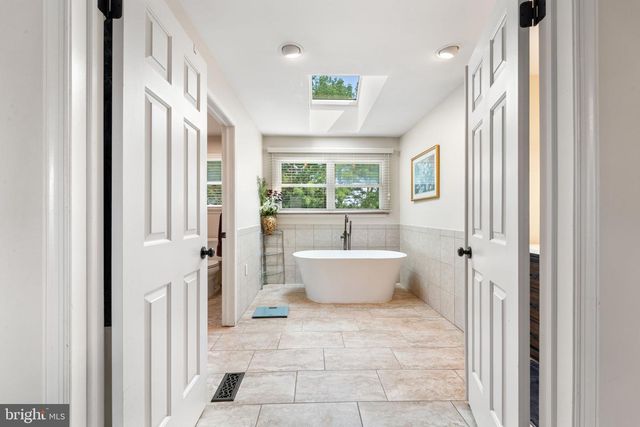 14 PATRICK HENRY DR, Marlton, NJ 08053