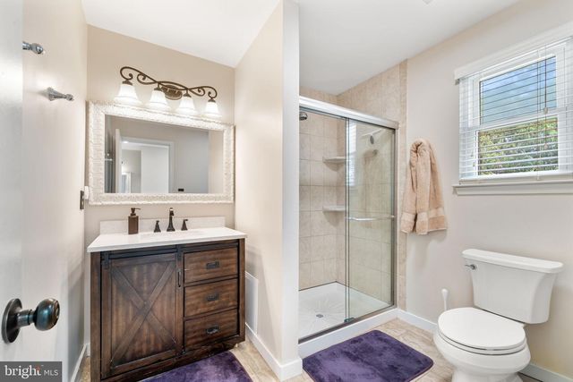14 PATRICK HENRY DR, Marlton, NJ 08053