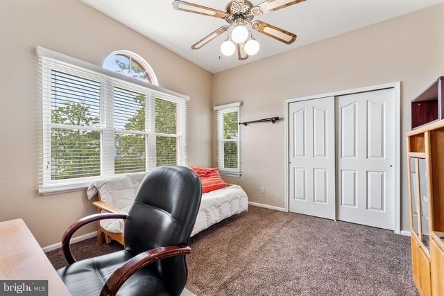 14 PATRICK HENRY DR, Marlton, NJ 08053