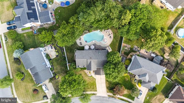 14 PATRICK HENRY DR, Marlton, NJ 08053