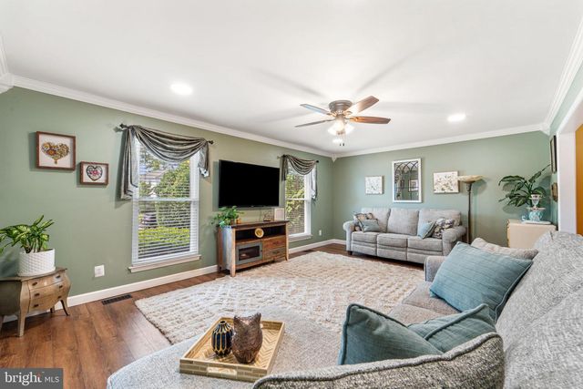 14 PATRICK HENRY DR, Marlton, NJ 08053