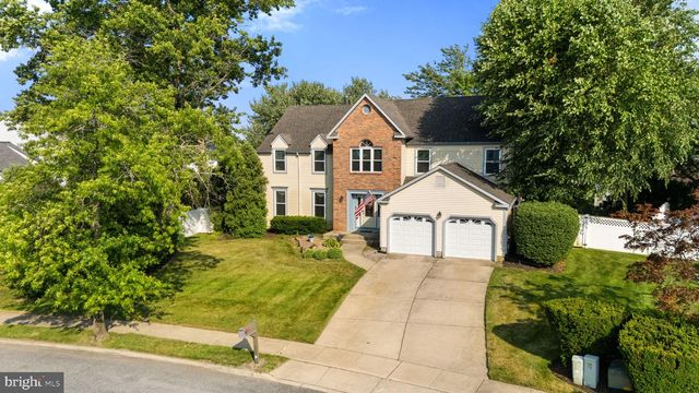 14 PATRICK HENRY DR, Marlton, NJ 08053
