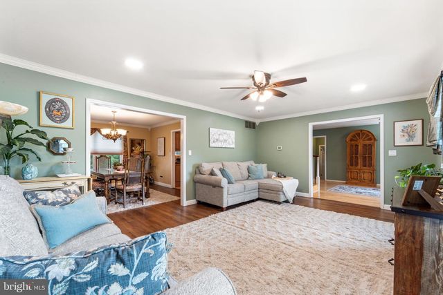 14 PATRICK HENRY DR, Marlton, NJ 08053