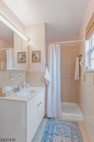 1342 North Ave D4, Elizabeth City, NJ 07208