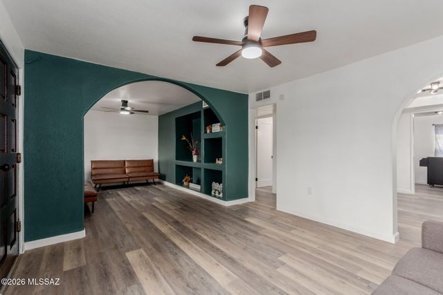 5017 S 11th Avenue, Tucson, AZ 85706