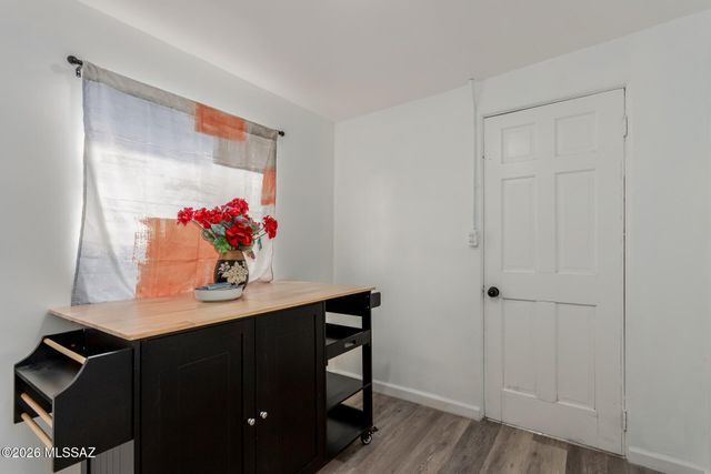 5017 S 11th Avenue, Tucson, AZ 85706