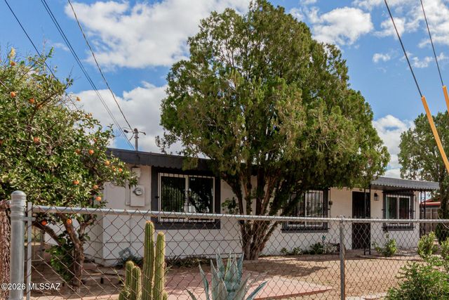 5017 S 11th Avenue, Tucson, AZ 85706