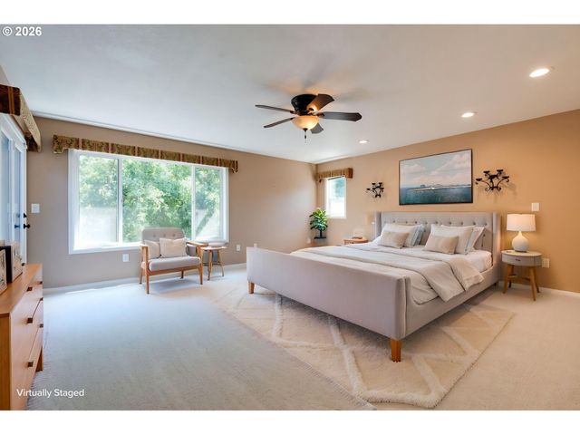 9515 Sw ELROSE St, Portland, OR 97224