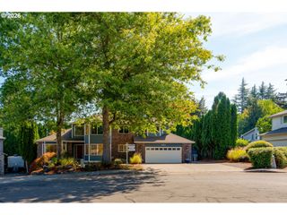 9515 Sw ELROSE St, Portland, OR 97224