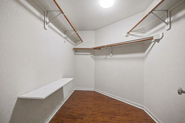 2980 Sandy Bank Court, Pearland, TX 77581