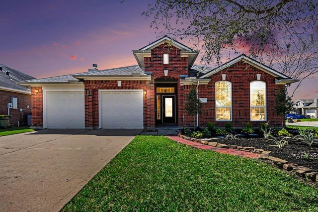 2980 Sandy Bank Court, Pearland, TX 77581