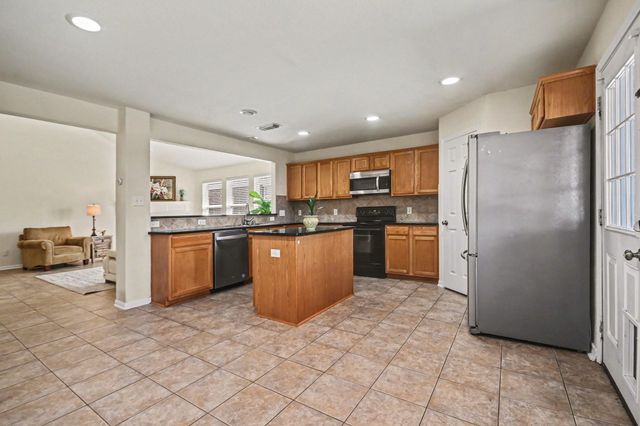 2980 Sandy Bank Court, Pearland, TX 77581