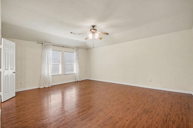 2980 Sandy Bank Court, Pearland, TX 77581