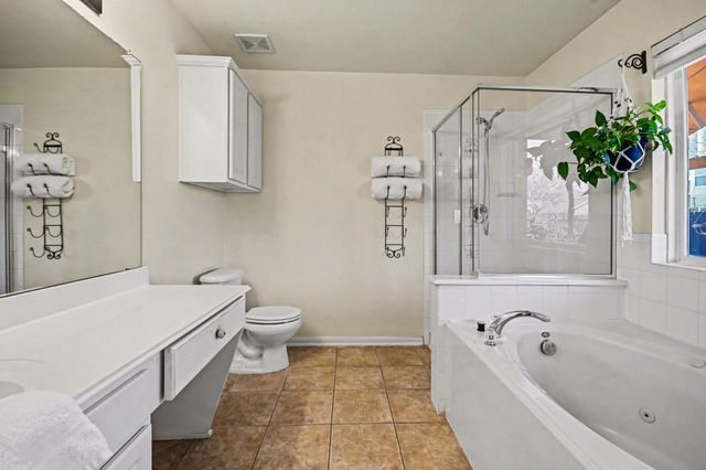 2980 Sandy Bank Court, Pearland, TX 77581