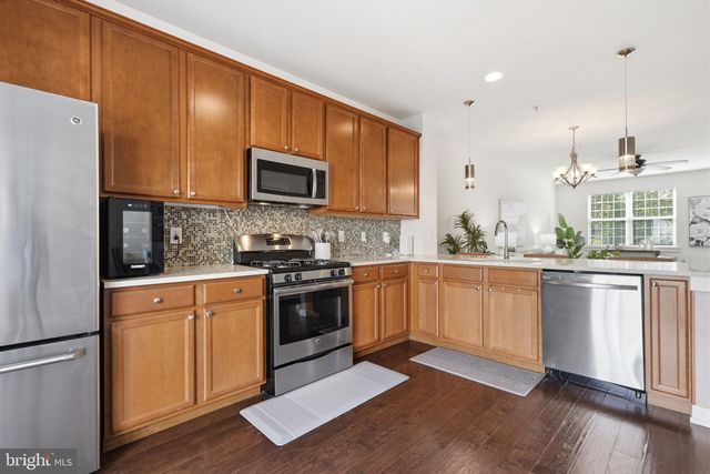 131 EQUESTRIAN ROW, Bensalem, PA 19020