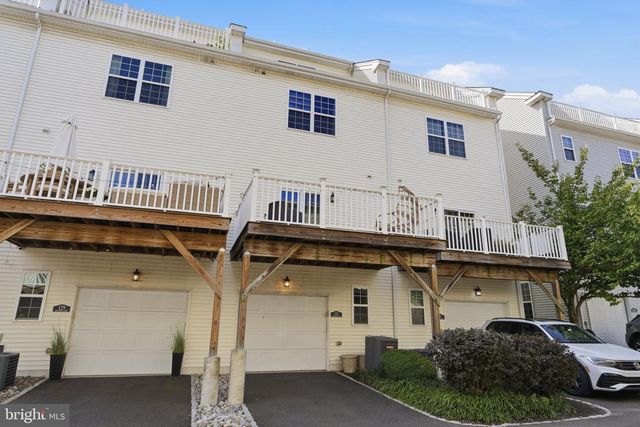 131 EQUESTRIAN ROW, Bensalem, PA 19020