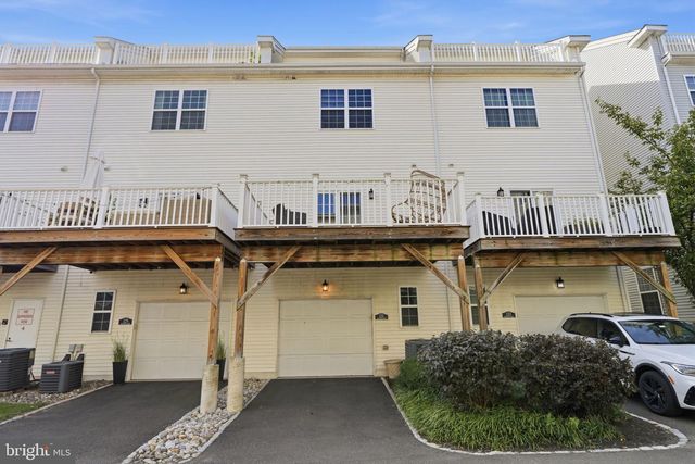 131 EQUESTRIAN ROW, Bensalem, PA 19020