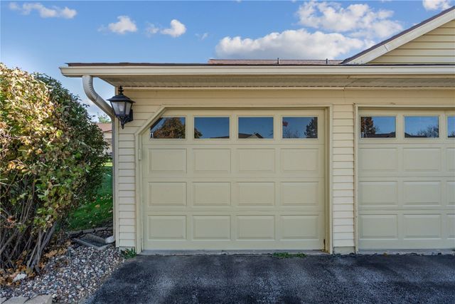 4113 Lexington Court A, Cedar Rapids, IA 52402