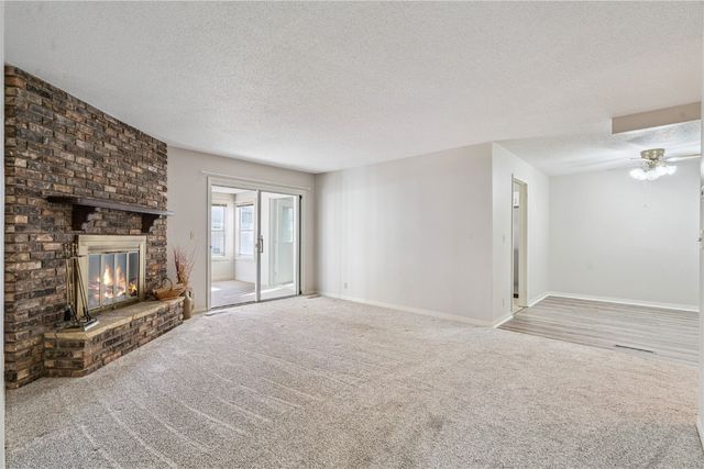 4113 Lexington Court A, Cedar Rapids, IA 52402