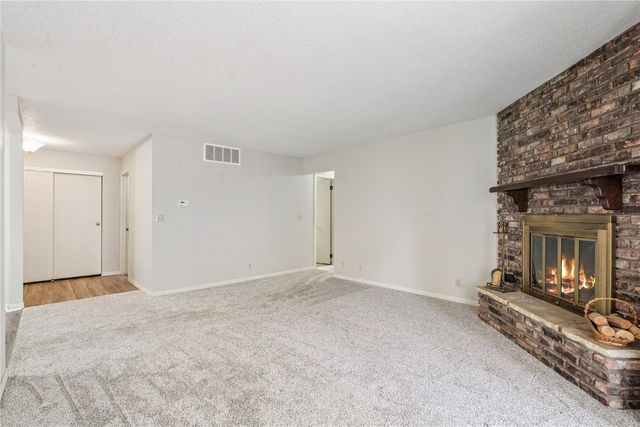 4113 Lexington Court A, Cedar Rapids, IA 52402