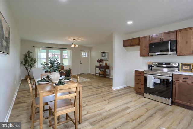 1339 BERRYSBURG RD, Millersburg, PA 17061