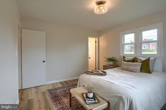 1339 BERRYSBURG RD, Millersburg, PA 17061