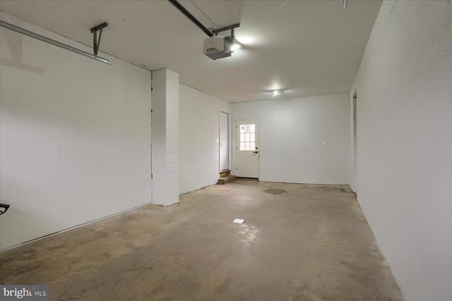 1339 BERRYSBURG RD, Millersburg, PA 17061