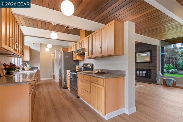 289 289 El Divisadero Ave, Walnut Creek, CA 94598