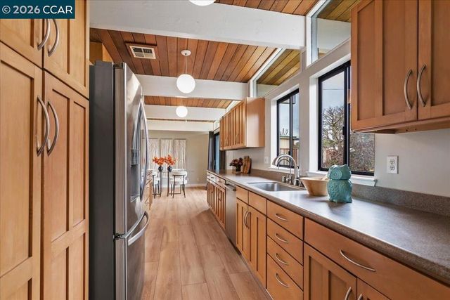 289 289 El Divisadero Ave, Walnut Creek, CA 94598