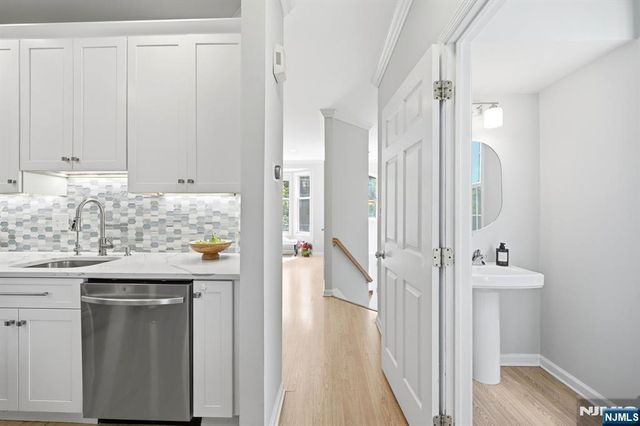 419 Hartford Drive 4020, Nutley, NJ 07110